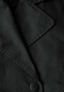 Kurzer Trenchcoat