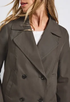 Kurzer Trenchcoat
