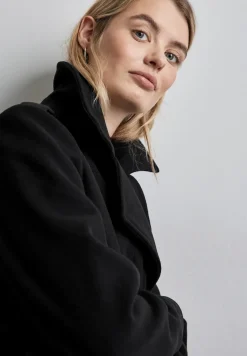 Kurzer Trenchcoat