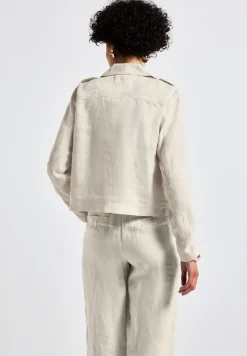 Kurzer Trenchcoat aus Leinen