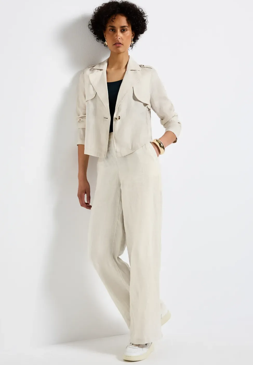 Kurzer Trenchcoat aus Leinen