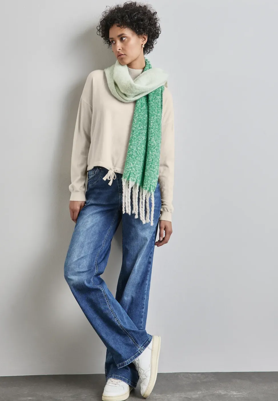 Kurzer Turtleneck-Sweater