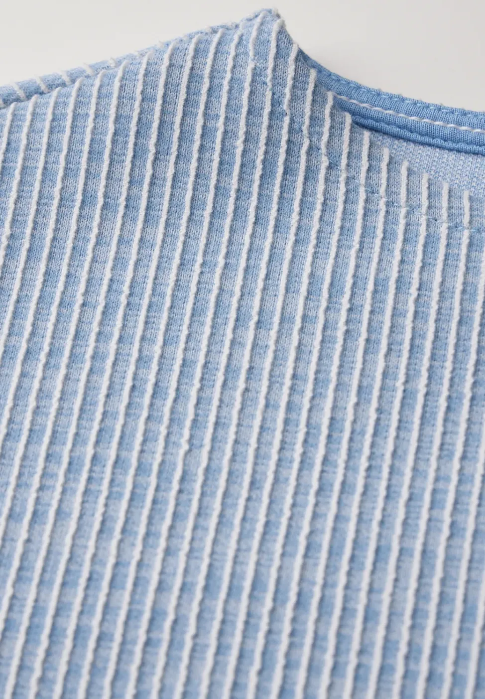Kurzes Melange Shirt