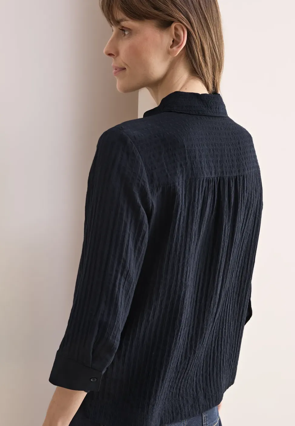Kurze Strukturbluse