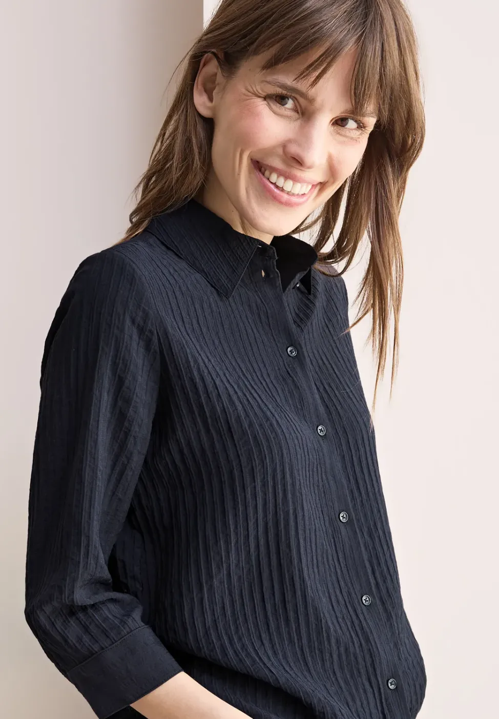 Kurze Strukturbluse