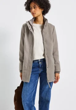 Kurzmantel mit Strickdetails