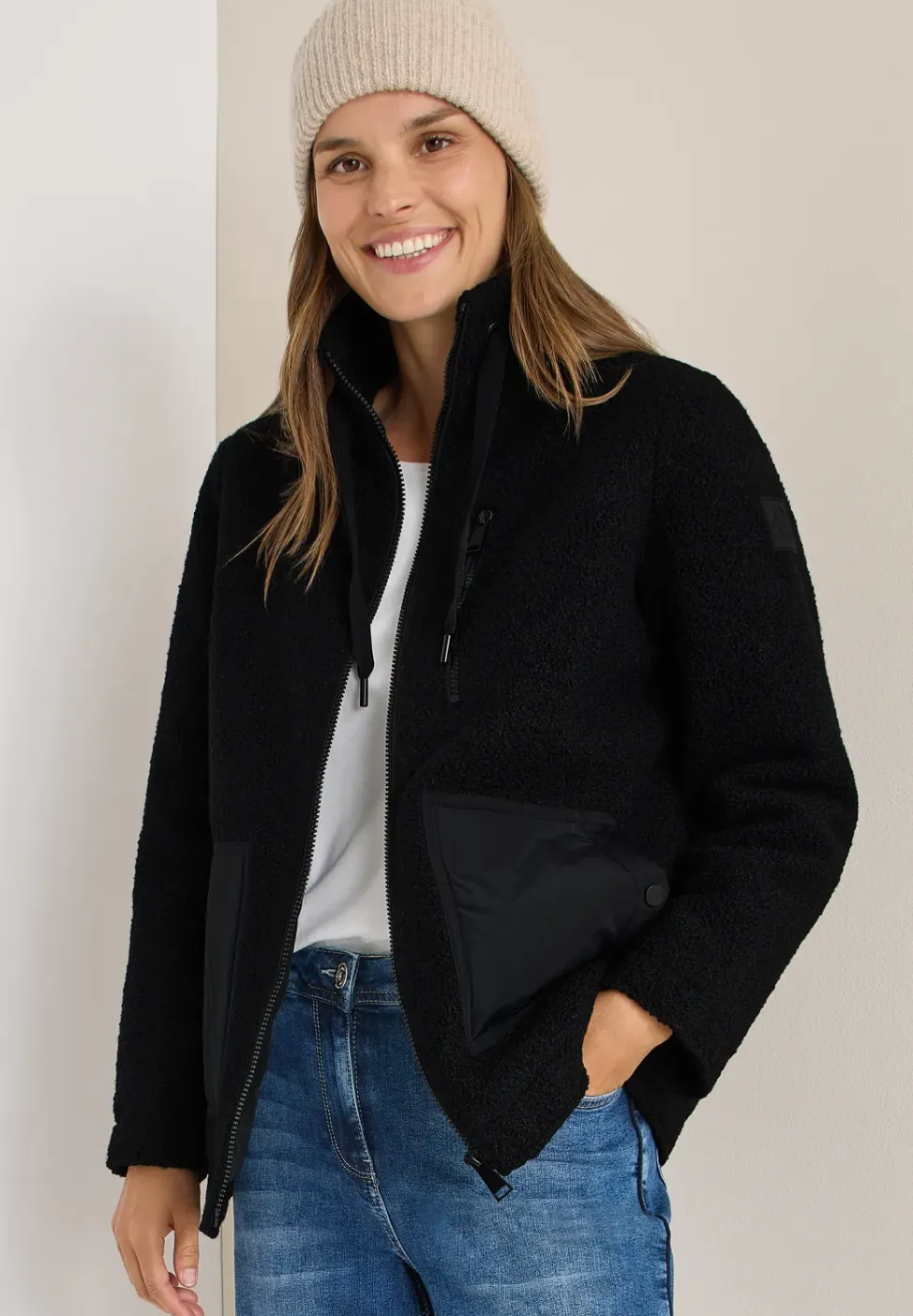 Kuschelige Jacke mit Details