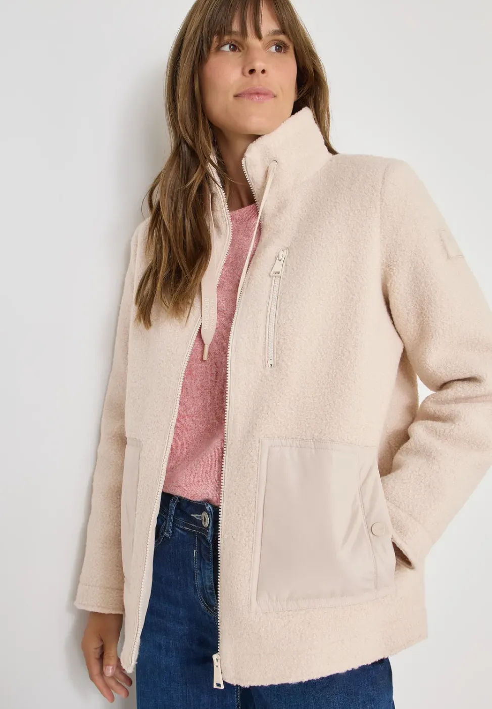 Kuschelige Jacke mit Details