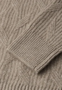 Kuscheliger Strukturpullover