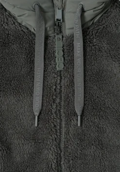 Kuscheliger Teddy-Mantel