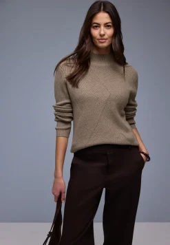 Kuscheliger Strukturpullover