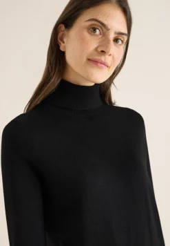 Kuscheliges Rollkragenkleid