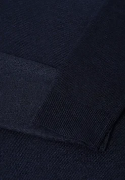 Kuscheliges Rollkragenkleid