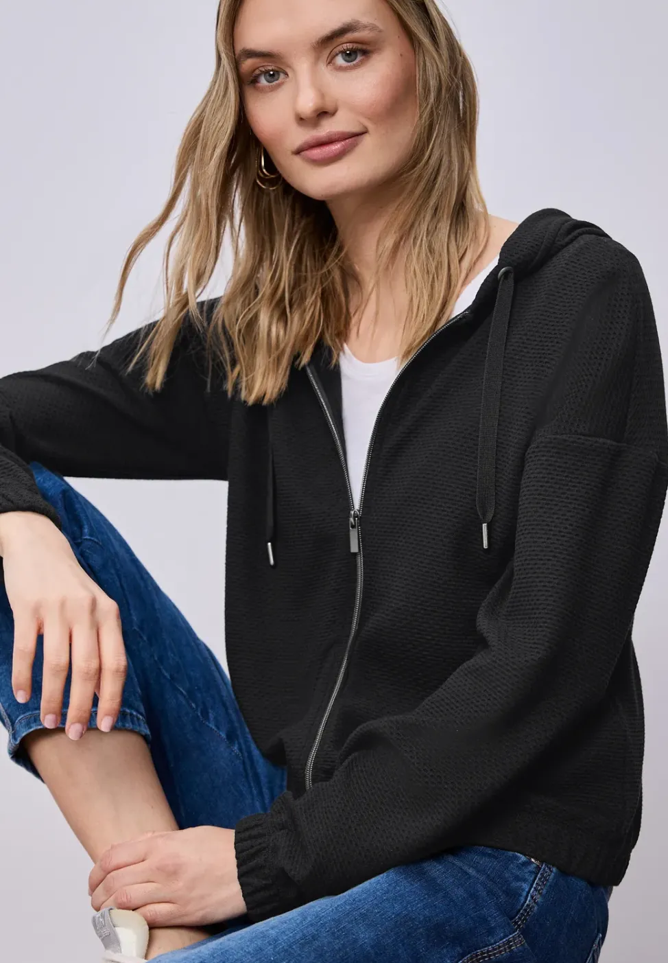 Langarm Jacke mit Kapuze und Zipper