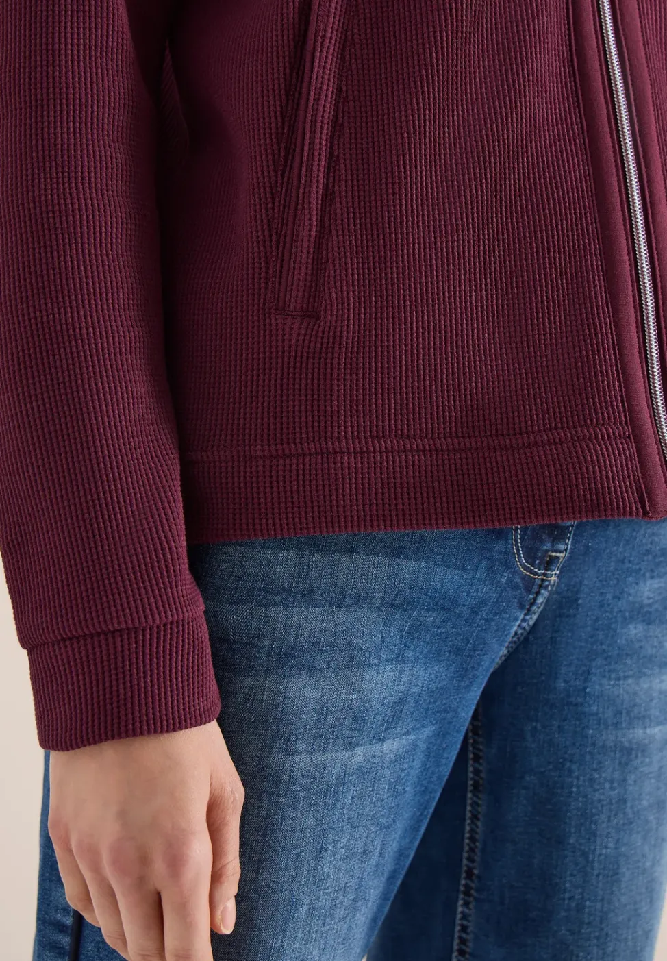 Langarm Jacke mit Kapuze und Taschen