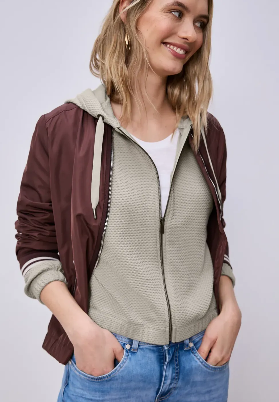 Langarm Jacke mit Kapuze und Zipper
