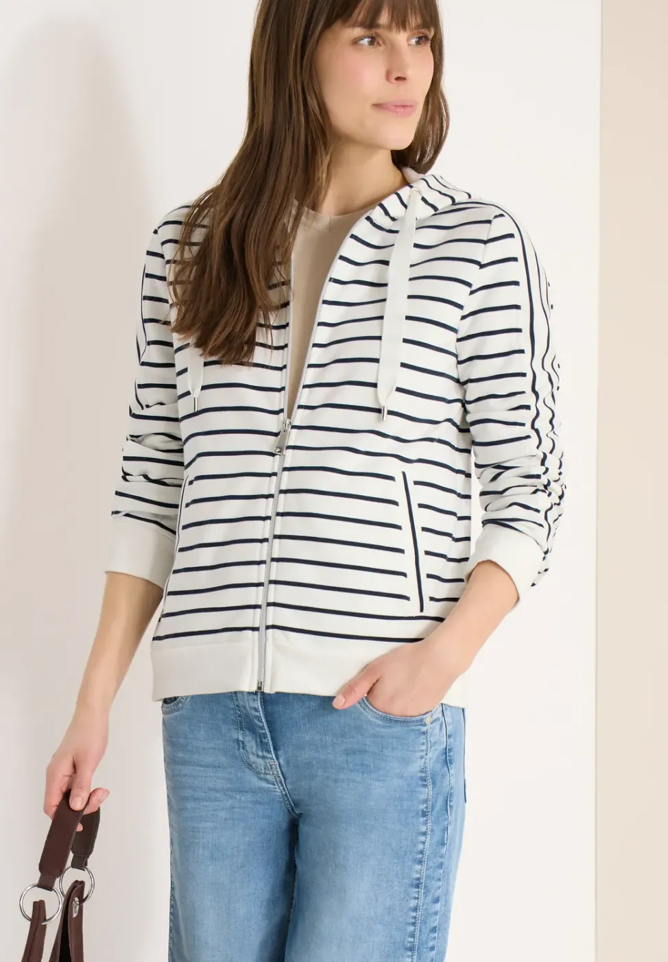 Langarm Sweatjacke mit Kapuze