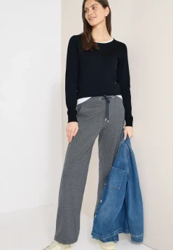 Langarm Pullover mit Rippdetail
