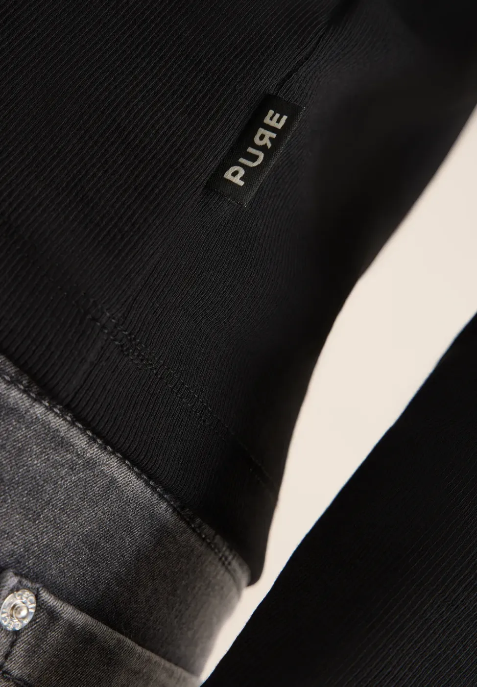 Langarmshirt in Rippstruktur