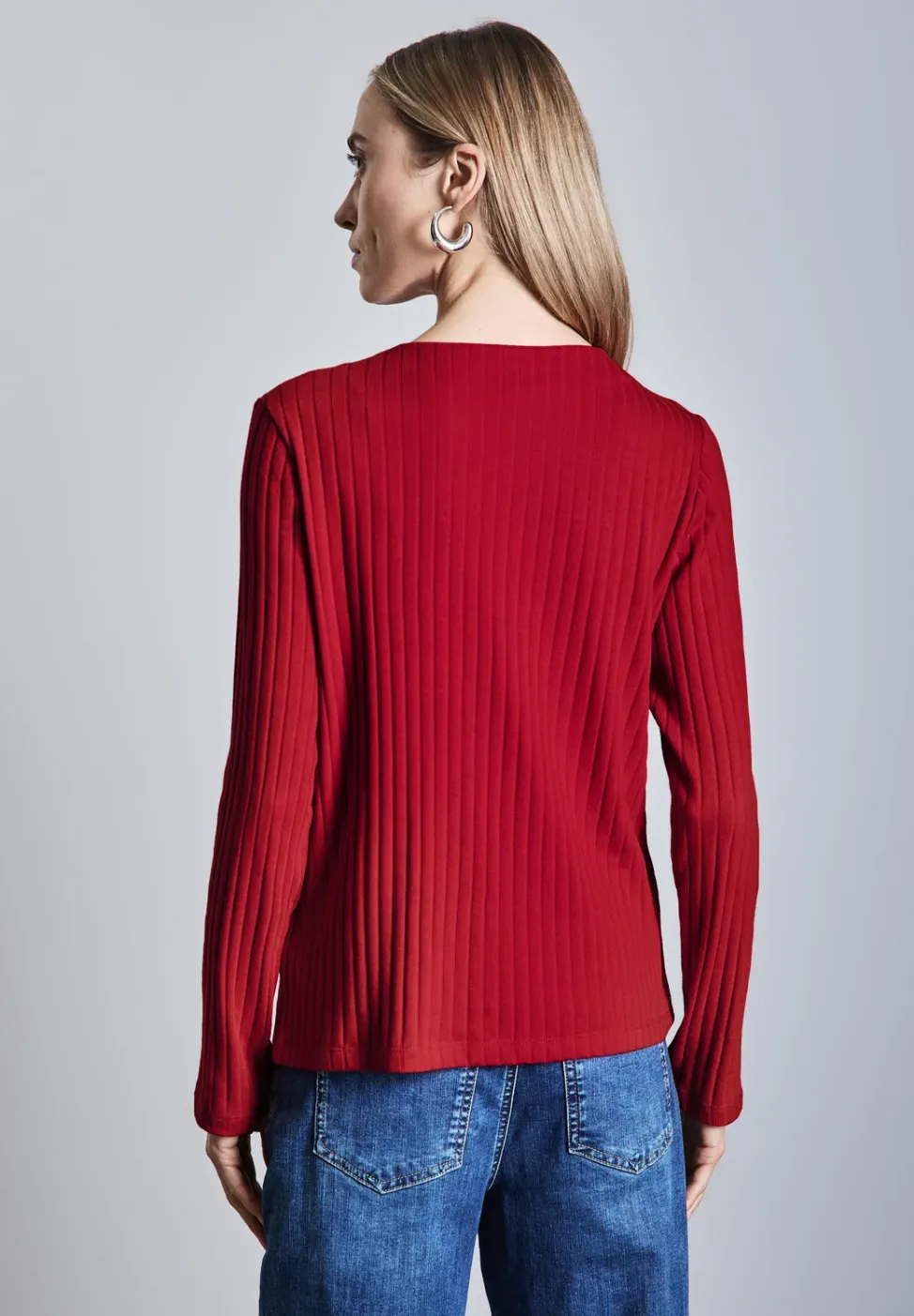 Langarmshirt mit Knopfdetail