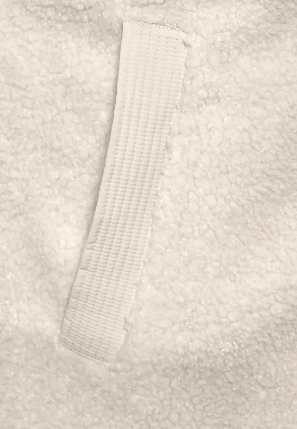 Lange Materialmix-Jacke