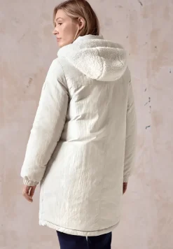 Lange Materialmix-Jacke