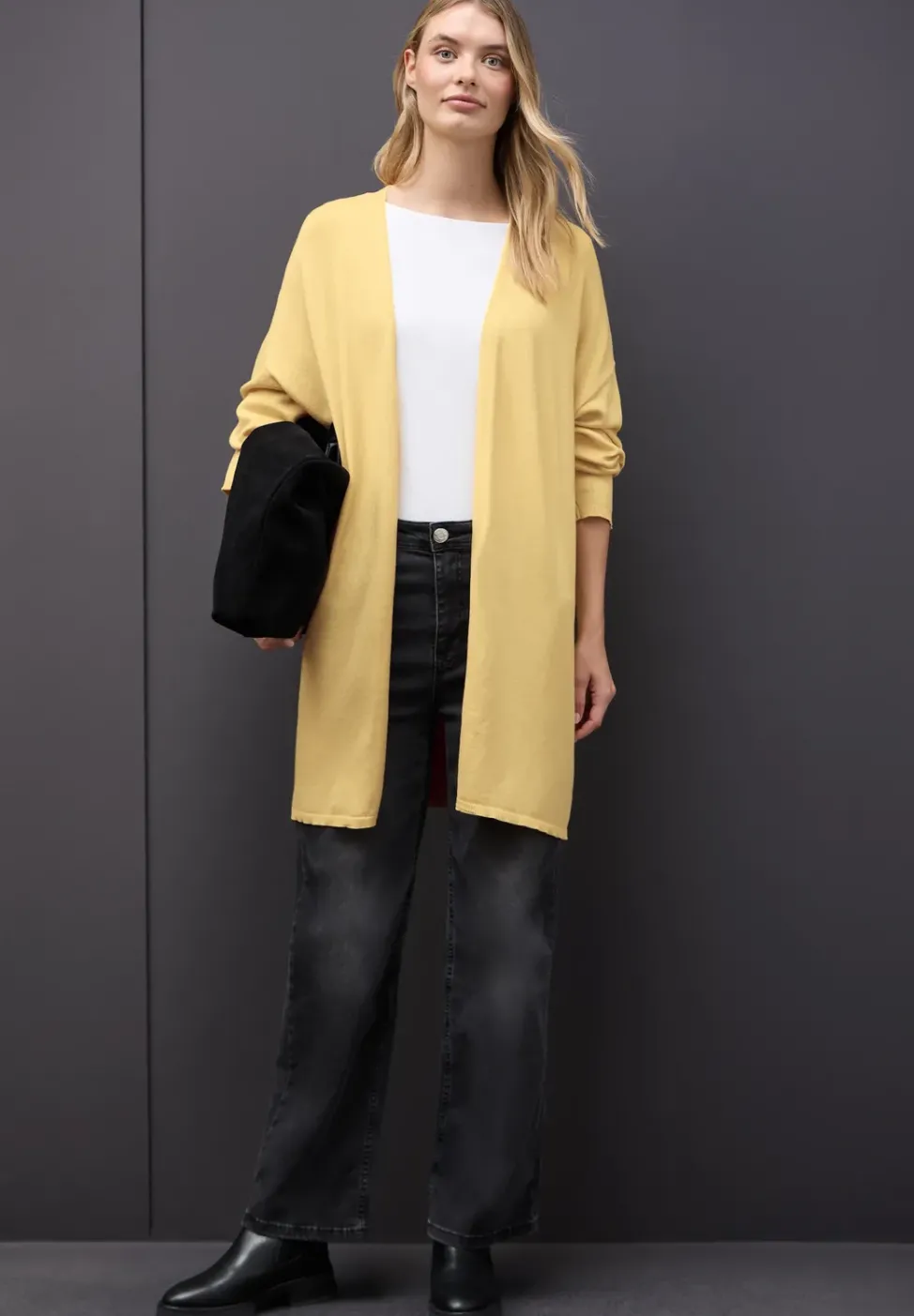 Langer Feinstrickcardigan