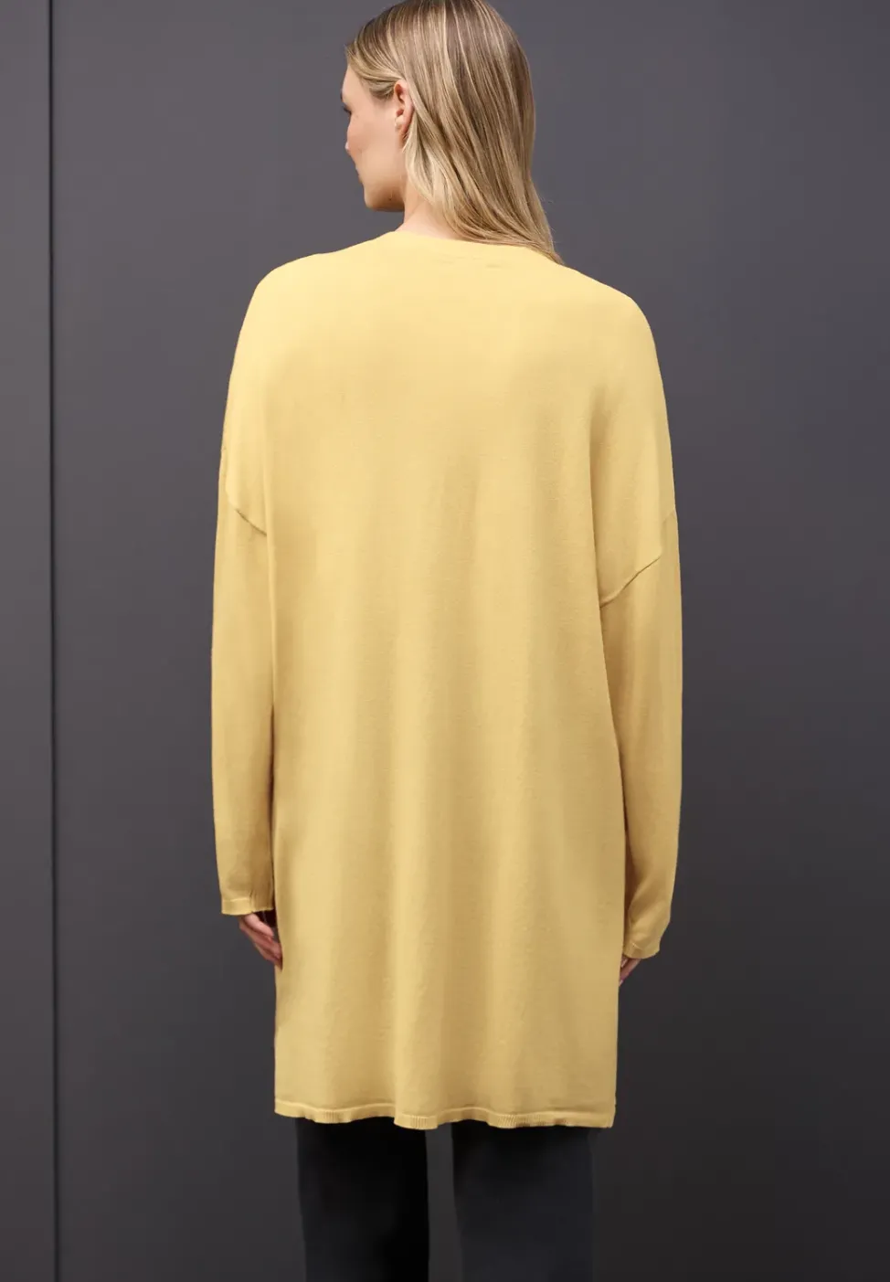 Langer Feinstrickcardigan