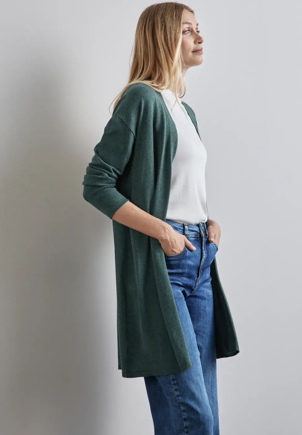 Langer Feinstrickcardigan