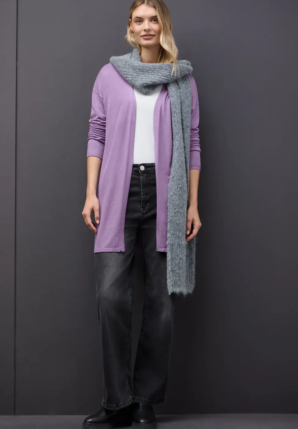 Langer Feinstrickcardigan