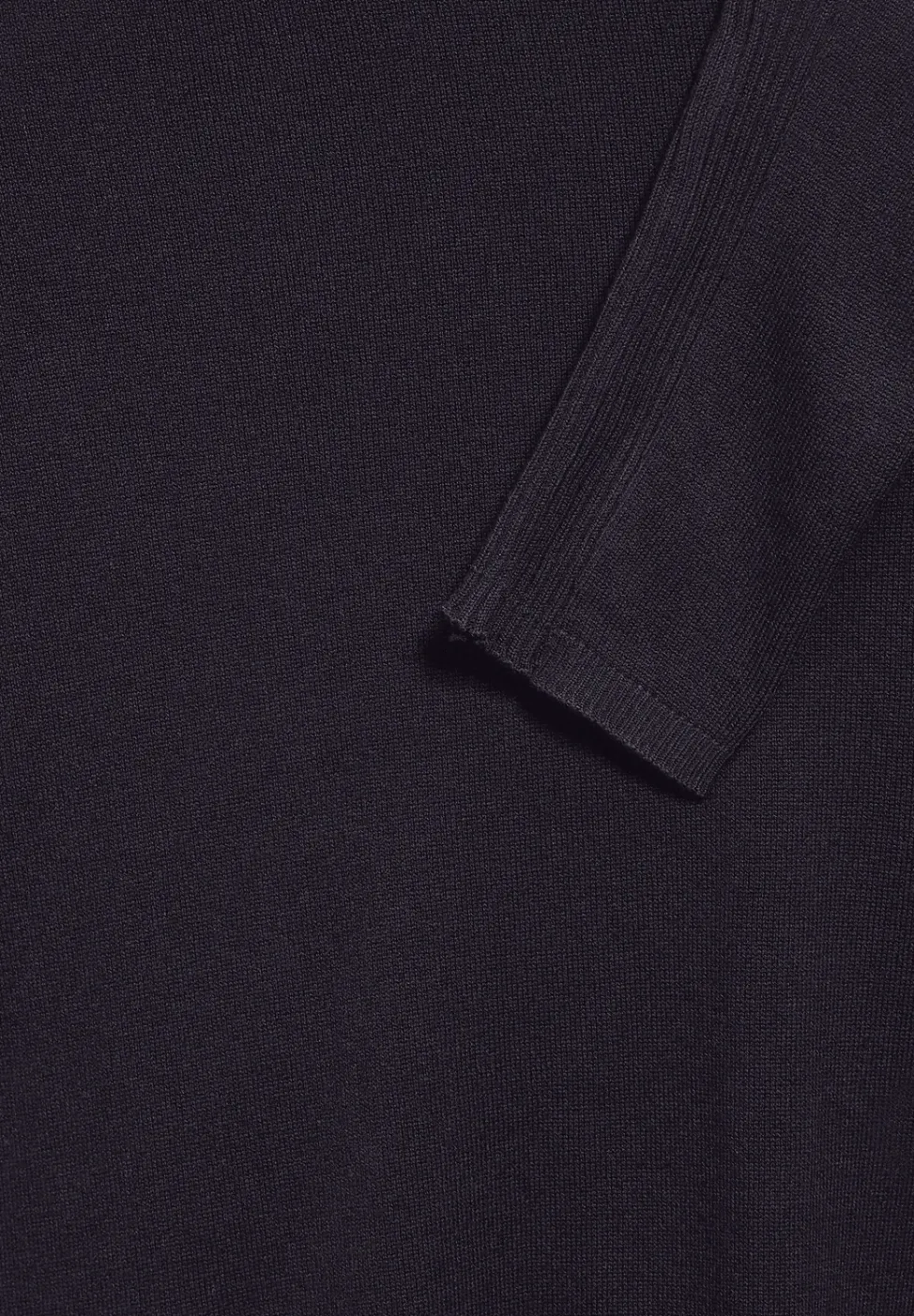 Langer Feinstrickcardigan