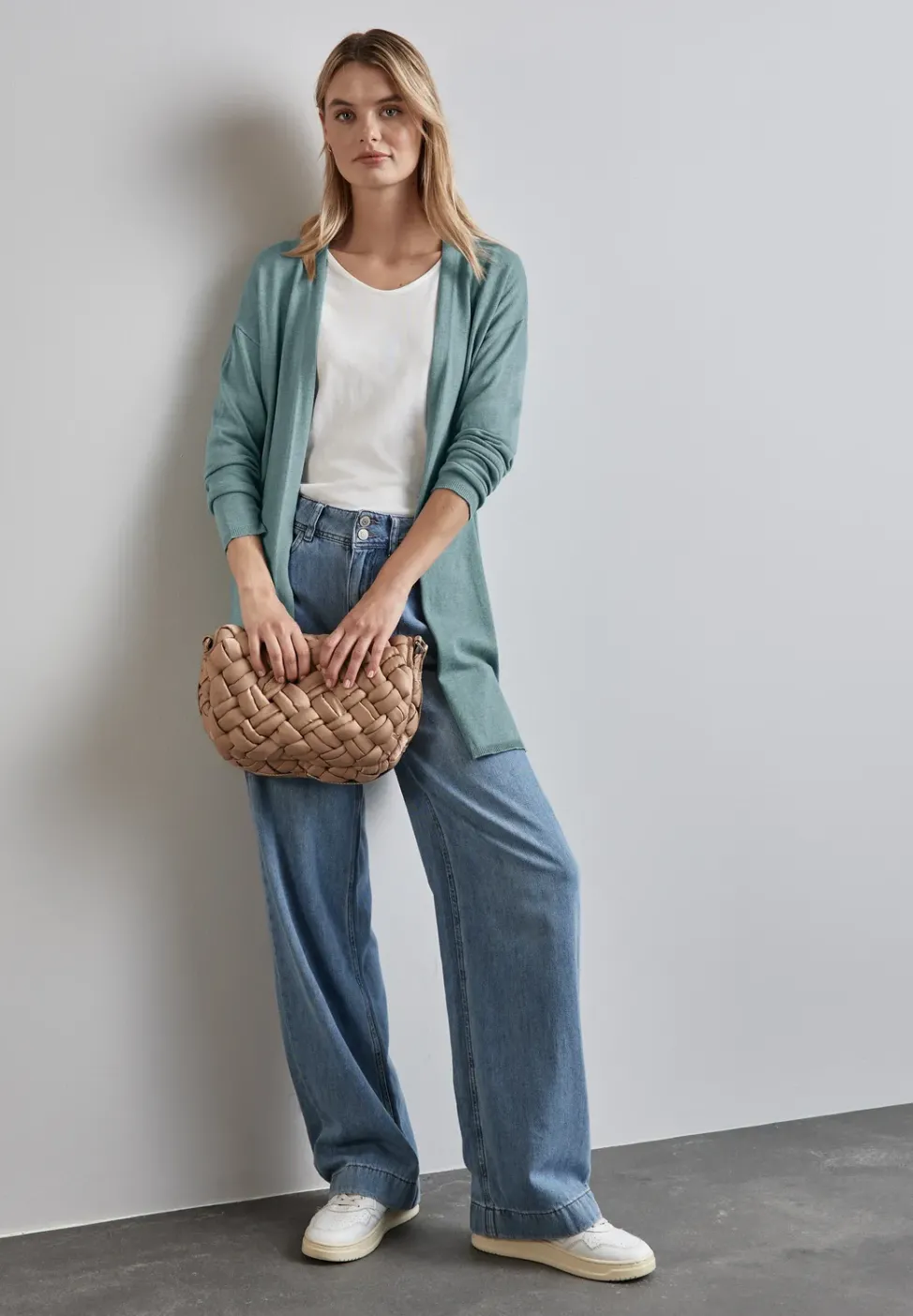 Langer Feinstrickcardigan