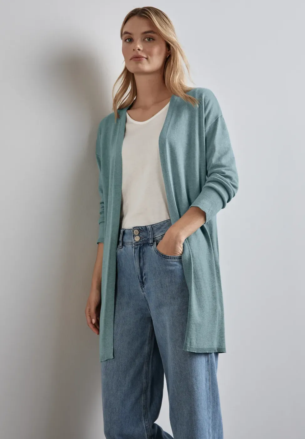 Langer Feinstrickcardigan