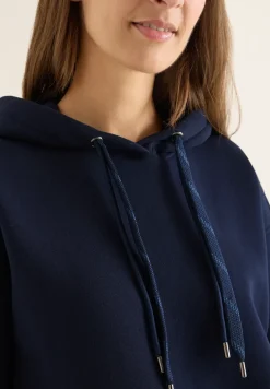 Langer Kapuzenpullover