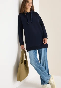 Langer Kapuzenpullover