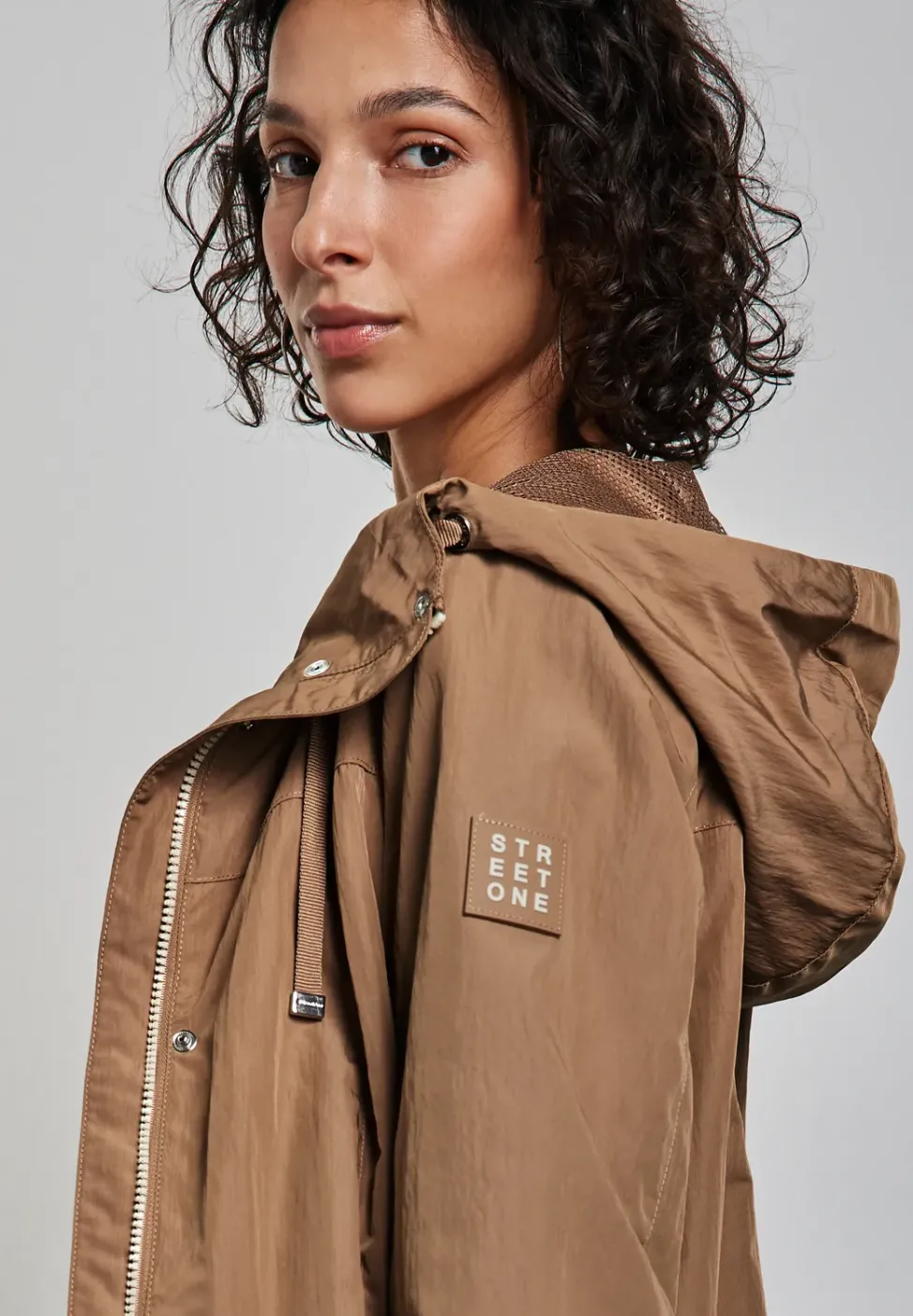 Langer Windbreaker
