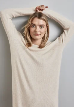 Langes Strickkleid