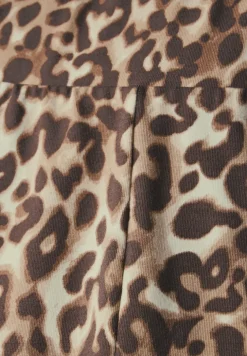Leggings mit Leo-Muster