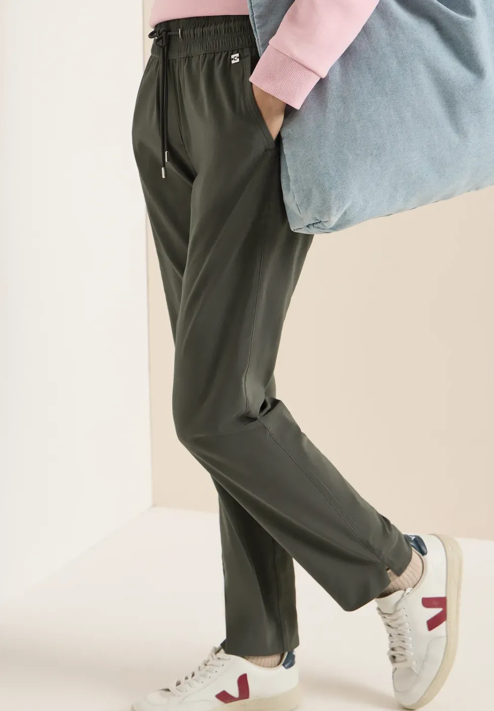 Leichte Hose im Casual Fit mit Stretch