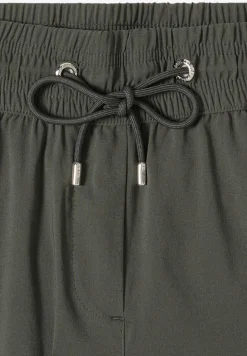 Leichte Hose im Casual Fit mit Stretch