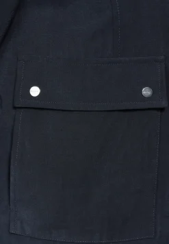 Leichte Jacke