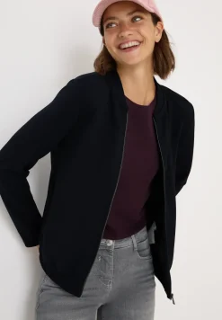 Leichte Jacke