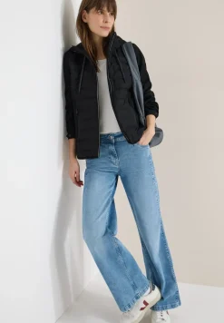Leichte Jacke