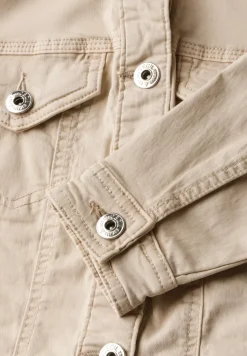 Leichte Jeansjacke