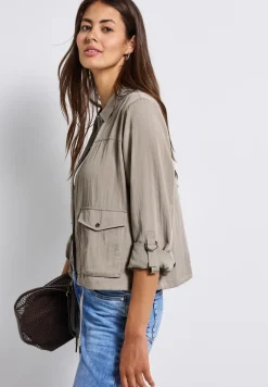 Leichte Strukturjacke
