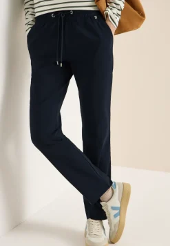 Leichte Hose im Casual Fit mit Stretch