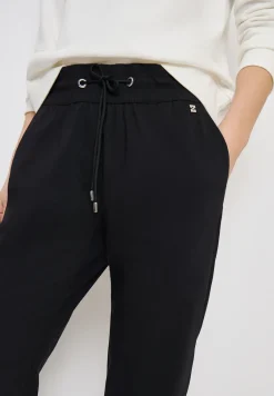 Leichte Hose im Casual Fit mit Stretch