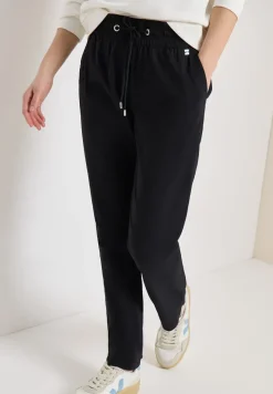 Leichte Hose im Casual Fit mit Stretch