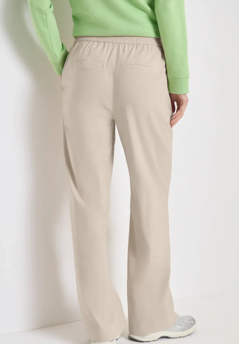 Leichte Hose im Loose Fit mit Stretch