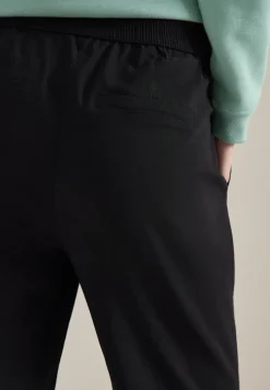 Leichte Hose im Loose Fit mit Stretch